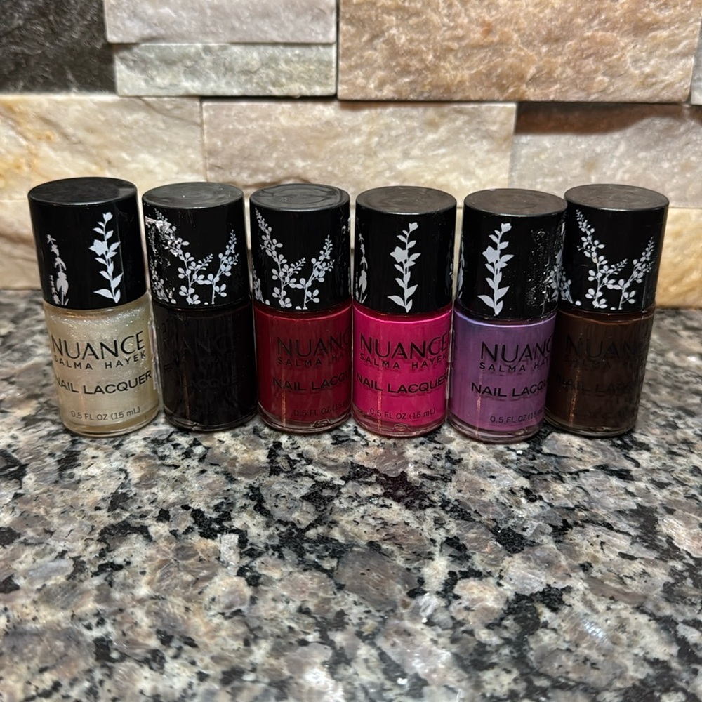 Nuance by Salma Hayek nail polish NEW